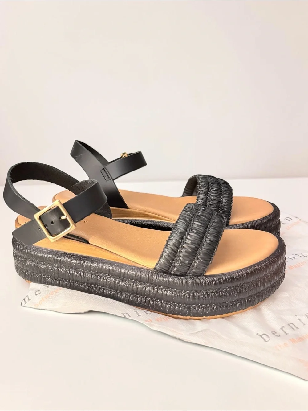 Bernie Mev Premium Made in Italy Black Raffia Leather Platform Sandals RARE